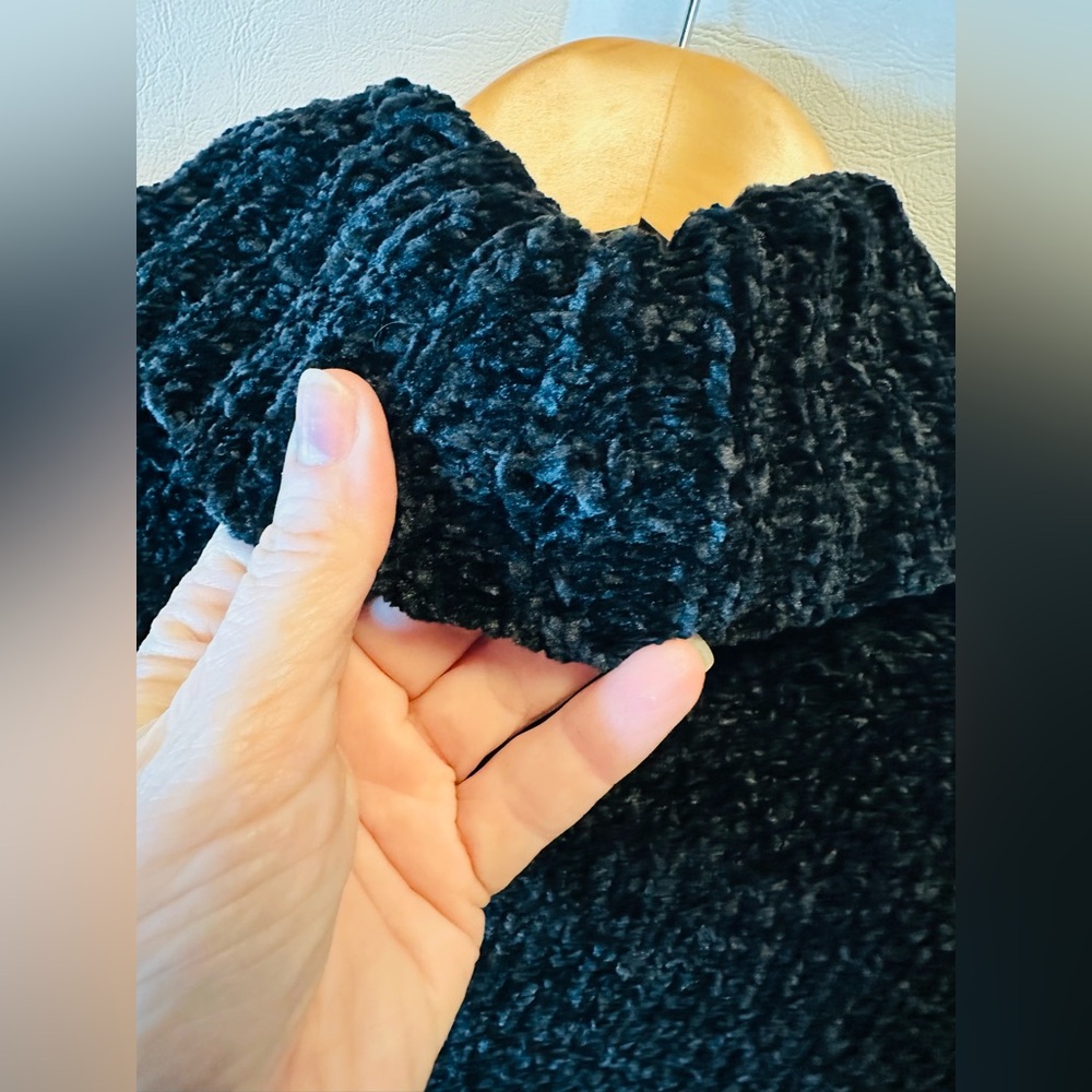 Britt's Knits One Size Black Cowl Neck Poncho Shawl Soft Chenille with Fringe - Picture 6 of 6